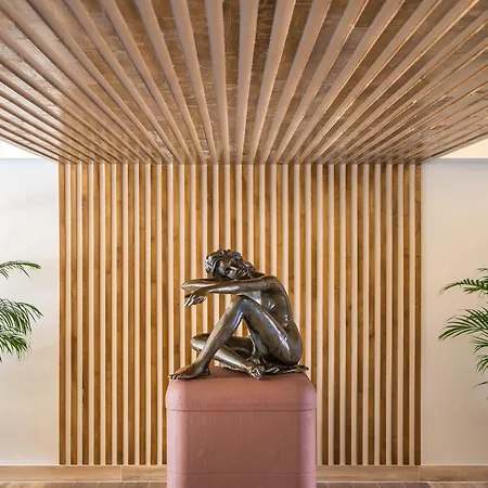 Pestana Royal Ocean & 푼샬