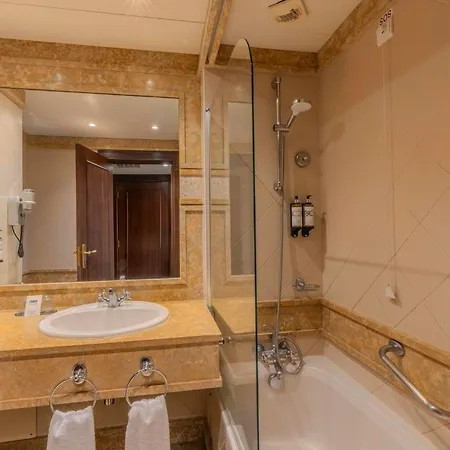 Pestana Royal Ocean & 5* Funchal (Madeira)