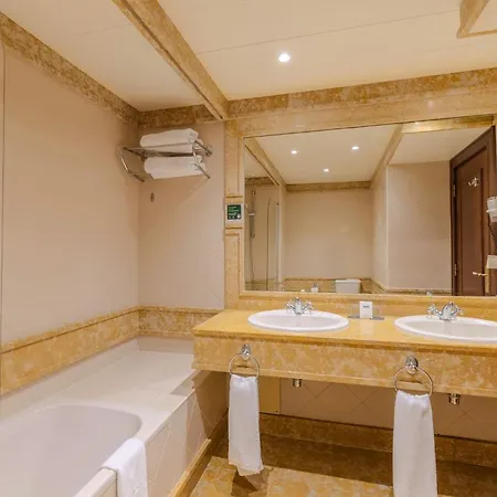 Pestana Royal Ocean & Hotel Funchal (Madeira)